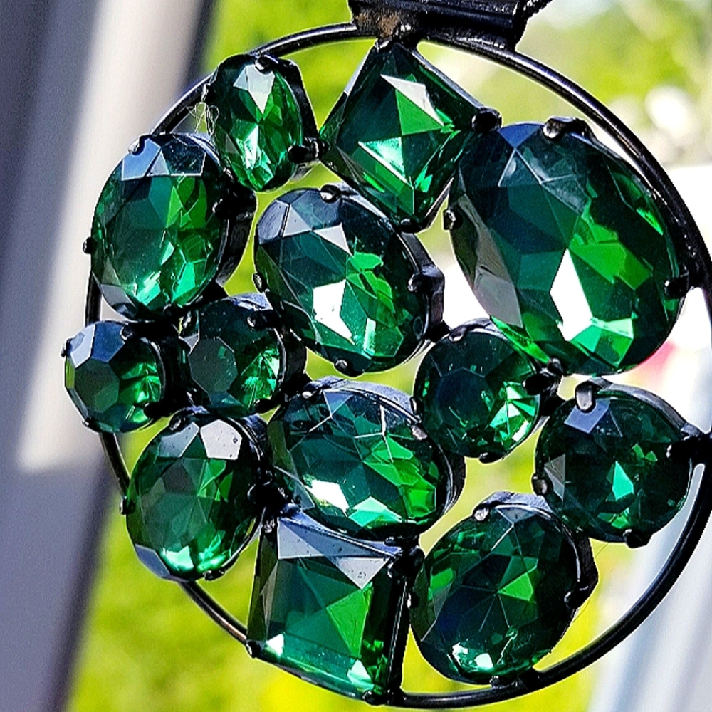 Large Sparkling Green Medallion Necklace Vibrant Sparkling Stones